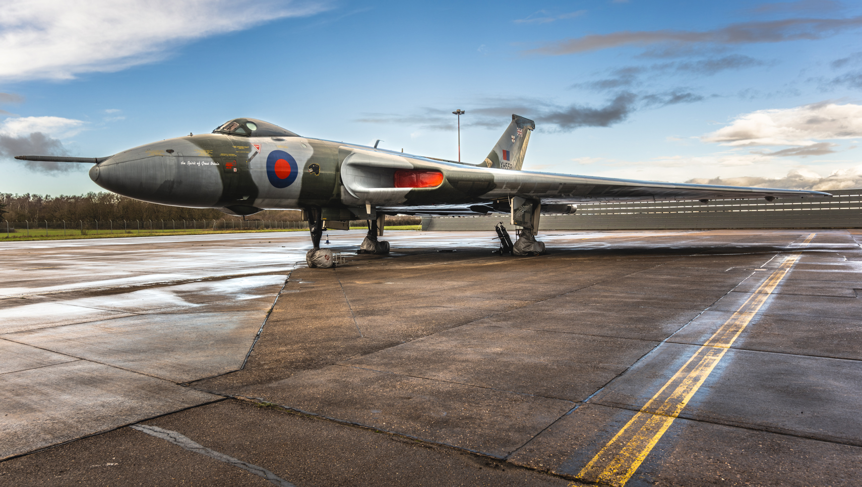 Photography of Vulcan Plane at Doncaster Sheffield Airport