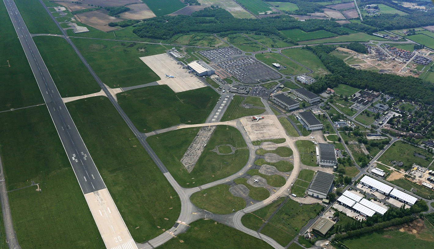 Doncaster Sheffield Airport Signage