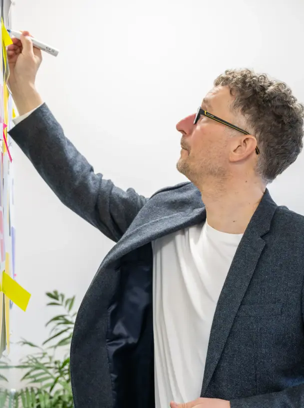 SEO Chesterfield Strategist presenting report