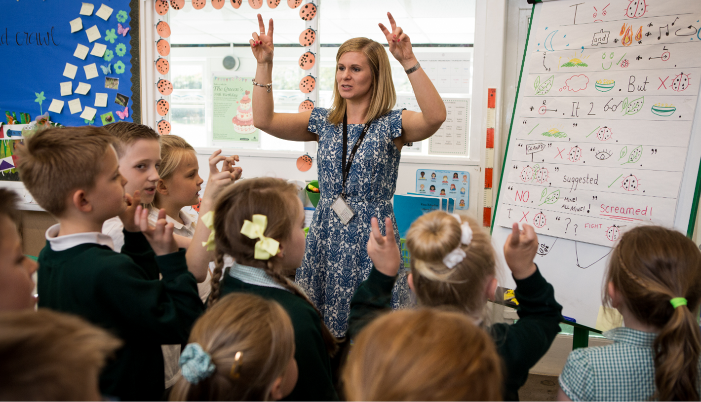 teacher teaching kids